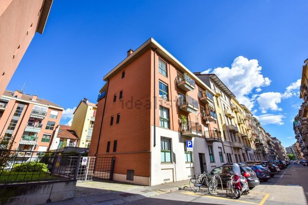 appartamento in vendita a Torino in zona Cenisia