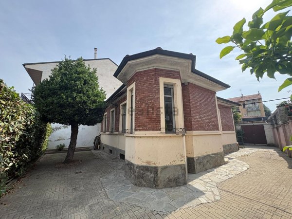 casa indipendente in vendita a Torino in zona Parella