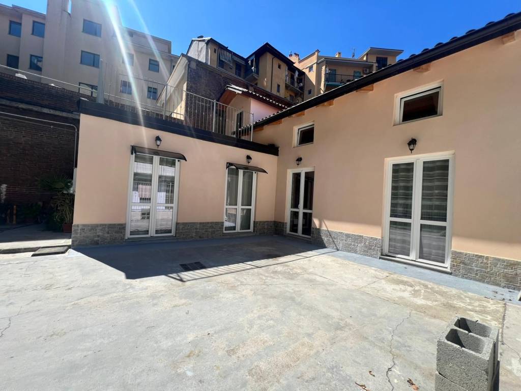 casa indipendente in vendita a Torino in zona Madonna di Campagna