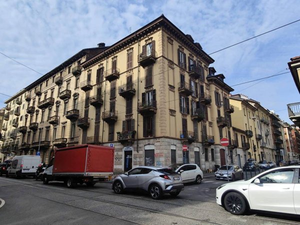 appartamento in vendita a Torino in zona San Salvario