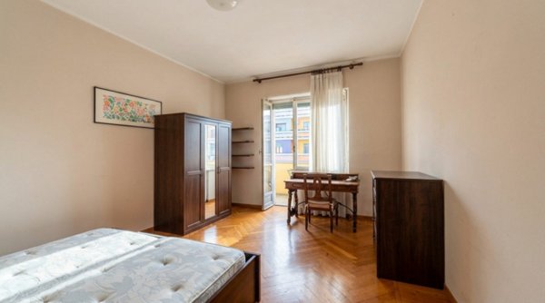 appartamento in vendita a Torino in zona Lingotto
