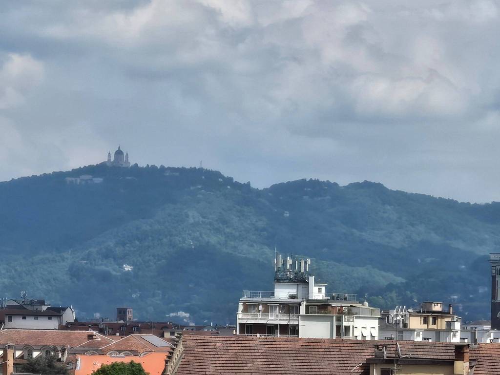 appartamento in vendita a Torino in zona Campidoglio