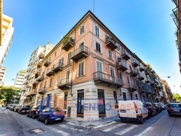 appartamento in vendita a Torino in zona San Salvario