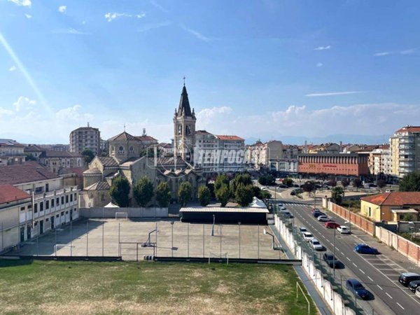 appartamento in vendita a Torino in zona Santa Rita