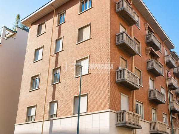 appartamento in vendita a Torino in zona Parella