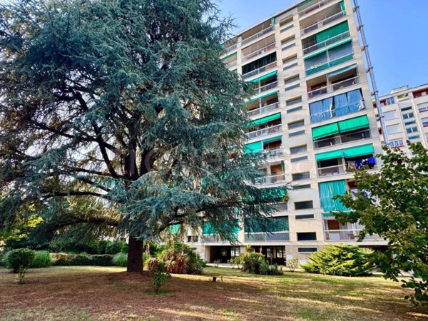 appartamento in vendita a Torino in zona Lucento
