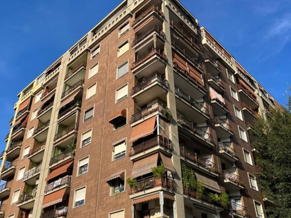 appartamento in vendita a Torino in zona Borgata Vittoria