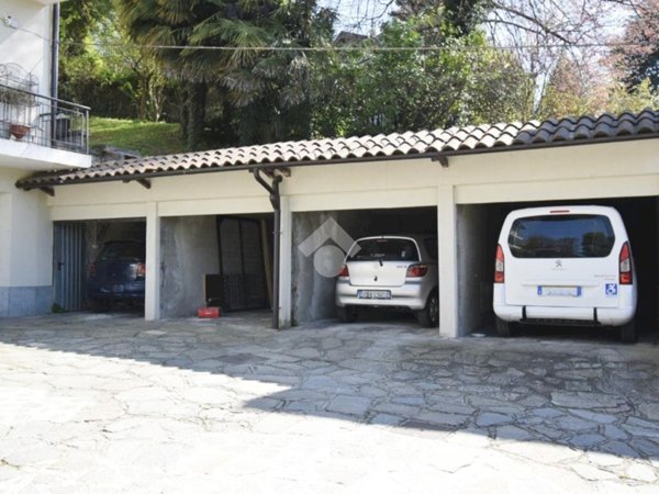 casa indipendente in vendita a Torino in zona Sassi