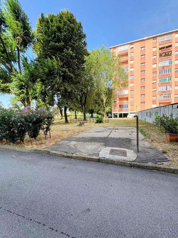 appartamento in vendita a Torino in zona Mirafiori Sud