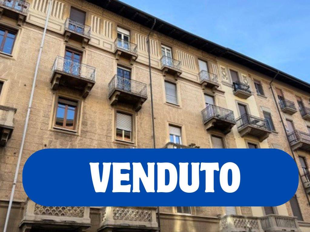 appartamento in vendita a Torino in zona Cenisia