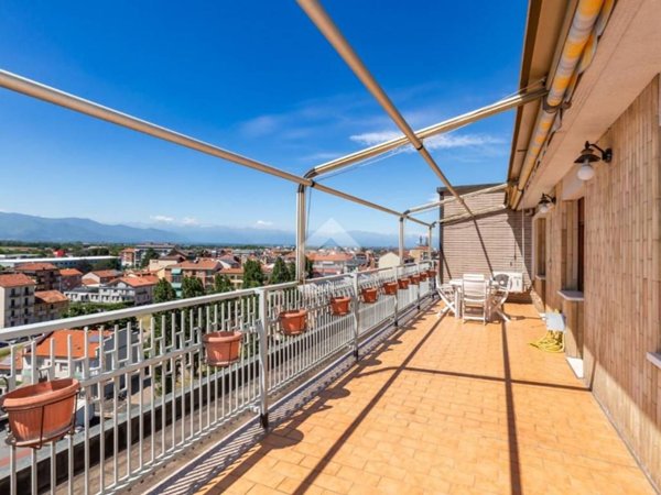 appartamento in vendita a Torino in zona Parella