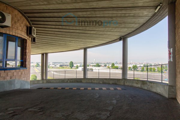 ufficio in vendita a Torino in zona Falchera