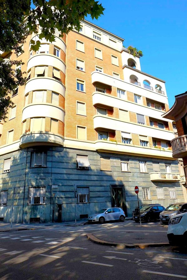 appartamento in vendita a Torino in zona Cit Turin