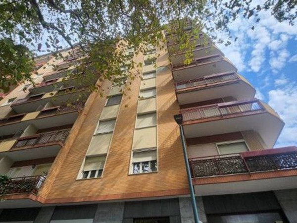 appartamento in vendita a Torino in zona Lingotto