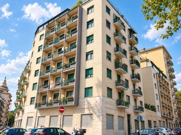 appartamento in vendita a Torino in zona Aurora