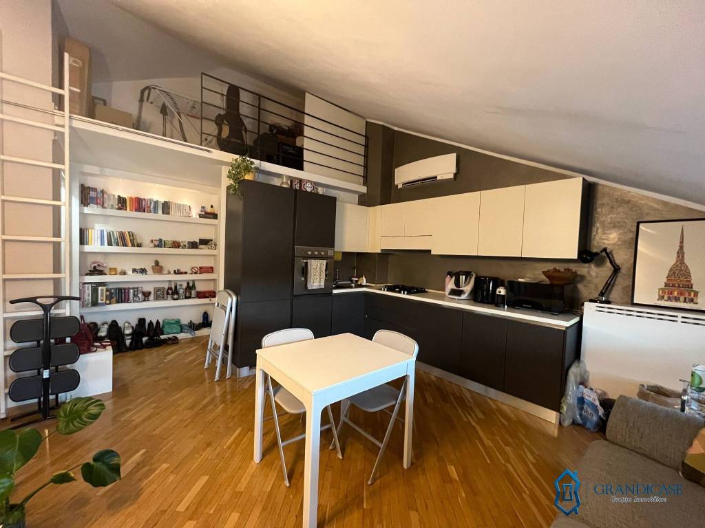 appartamento in vendita a Torino in zona Mirafiori Sud