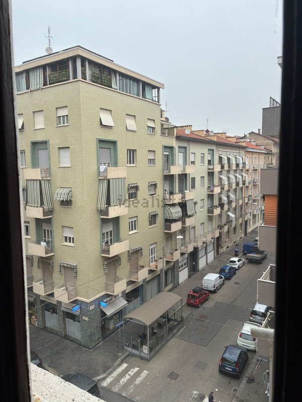 appartamento in vendita a Torino in zona Lingotto