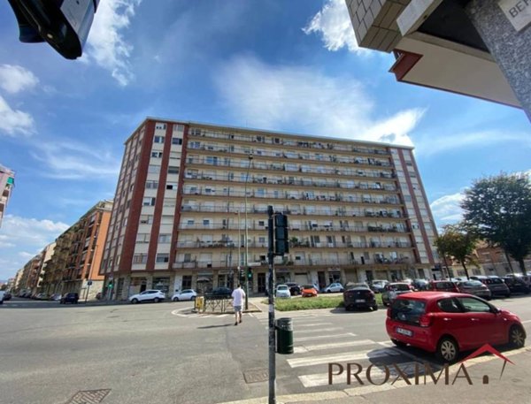 appartamento in vendita a Torino in zona Lucento