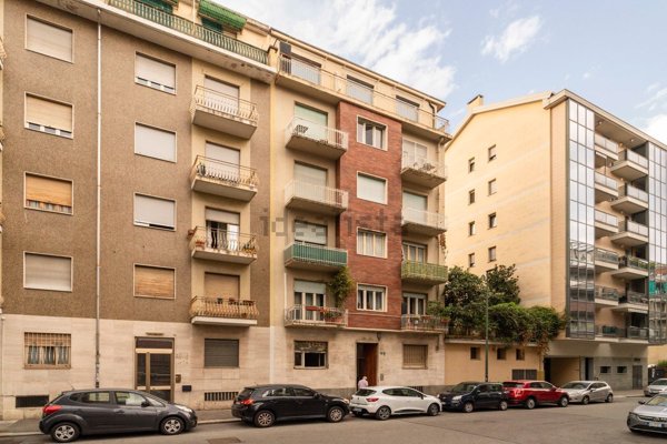 appartamento in vendita a Torino in zona Lingotto
