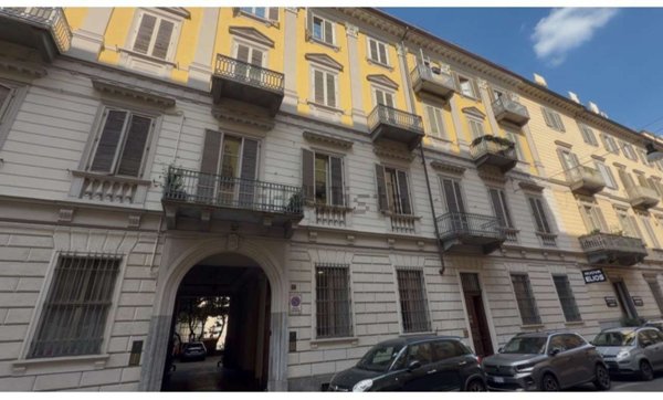 appartamento in vendita a Torino in zona Centro Storico