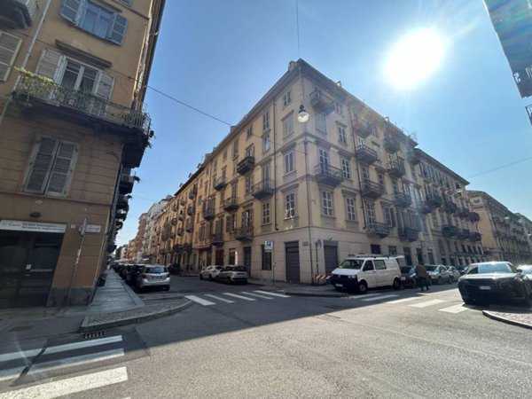 appartamento in vendita a Torino in zona Crocetta