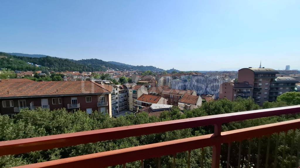 appartamento in vendita a Torino in zona Vanchiglietta