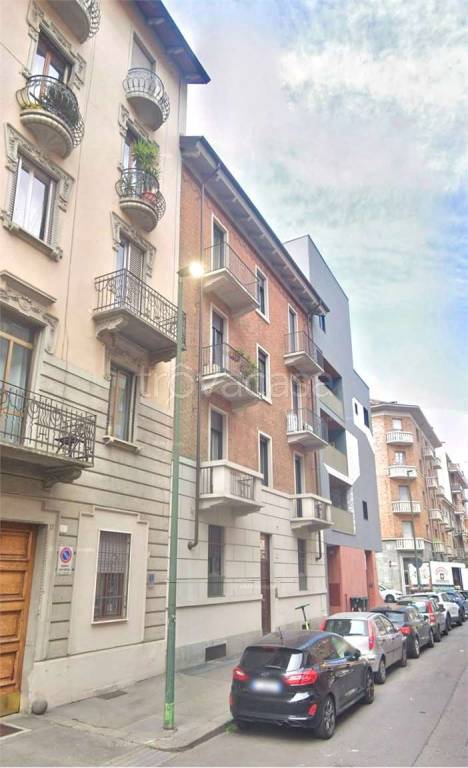 appartamento in vendita a Torino in zona Cenisia