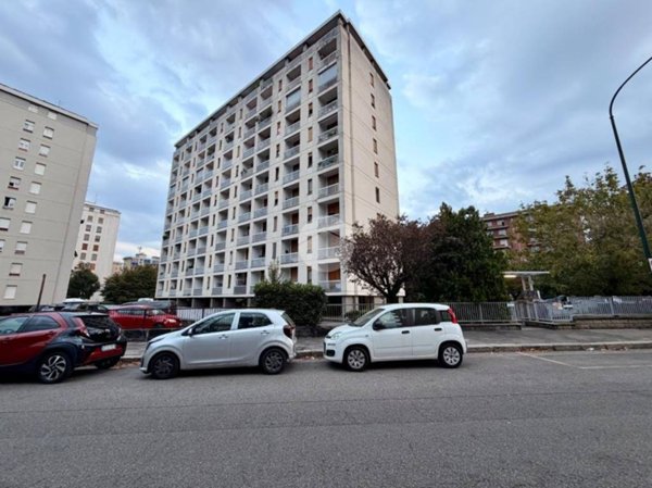 appartamento in vendita a Torino in zona Lucento
