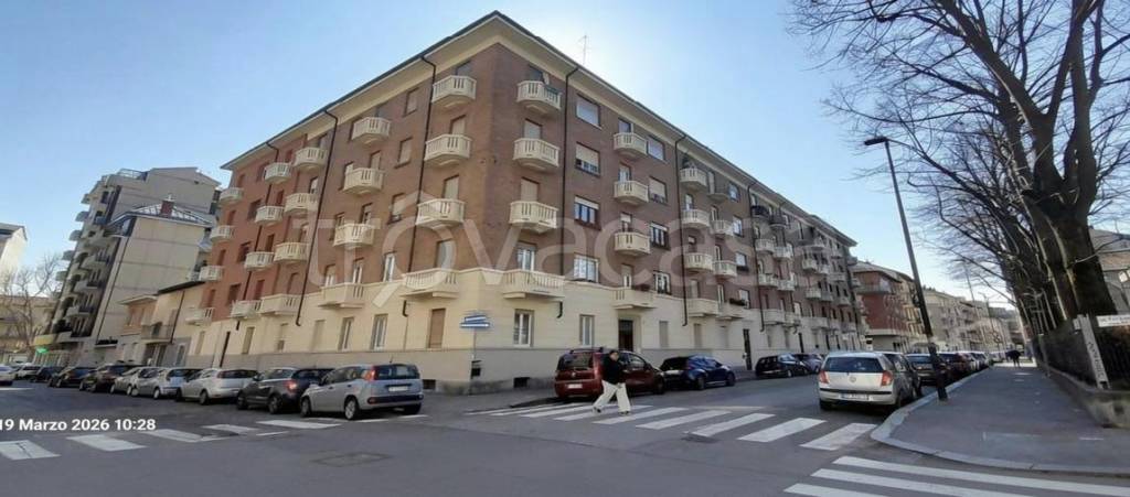 appartamento in vendita a Torino in zona Parella