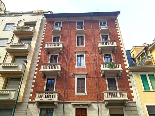 appartamento in vendita a Torino in zona Cenisia