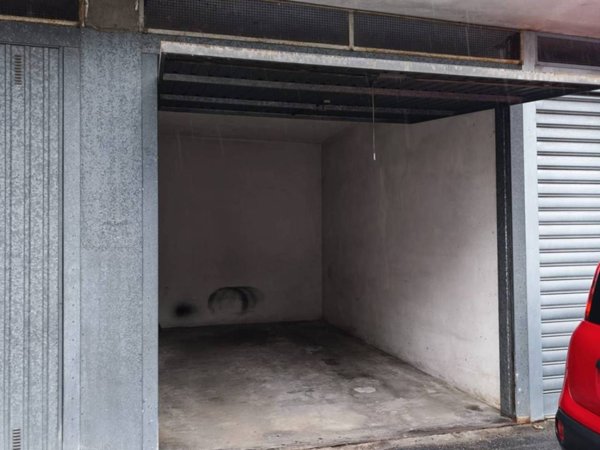 box auto in vendita a Torino in zona Lucento