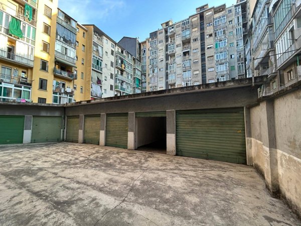 box auto in vendita a Torino in zona Lingotto