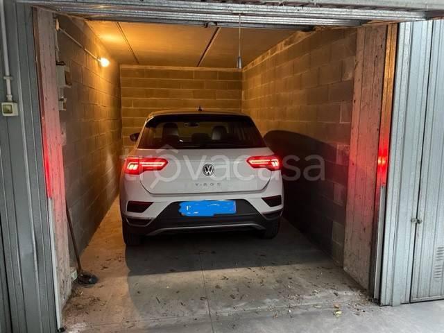 box auto in vendita a Torino in zona Lingotto
