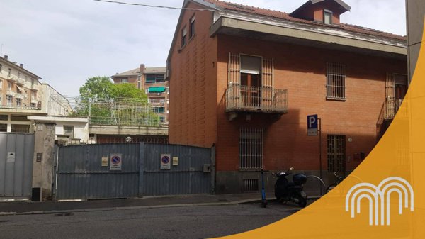 box auto in vendita a Torino in zona Cenisia
