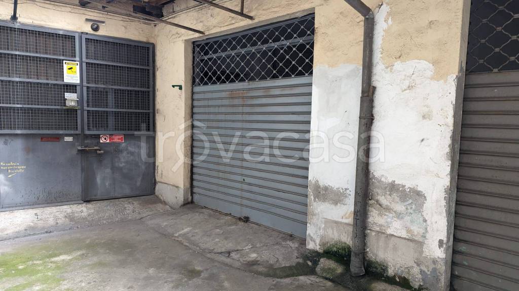 box auto in vendita a Torino in zona Borgo San Paolo