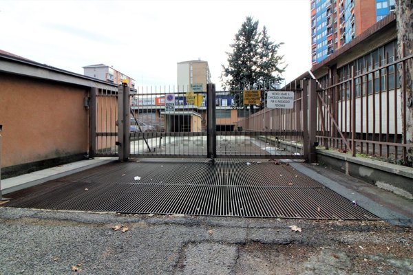 box auto in vendita a Torino in zona Lingotto