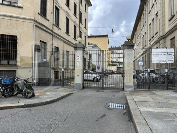 box auto in vendita a Torino in zona Centro Storico