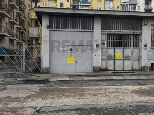 box auto in vendita a Torino in zona Lingotto