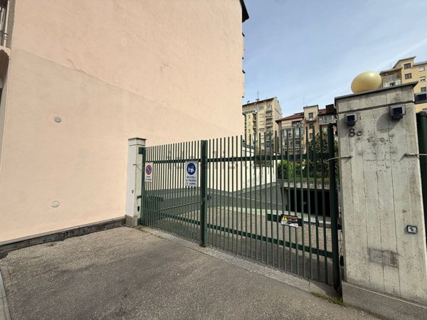 box auto in vendita a Torino in zona Parella