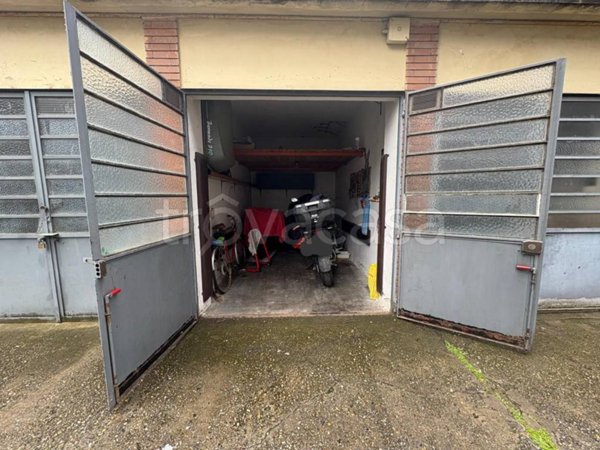box auto in vendita a Torino in zona Mirafiori Nord