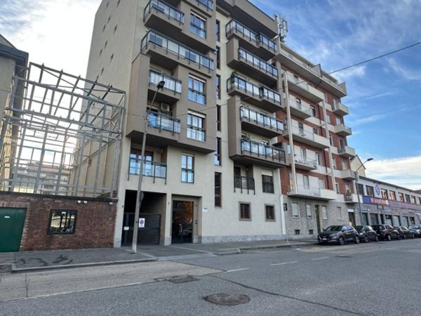 appartamento in vendita a Torino in zona Lingotto