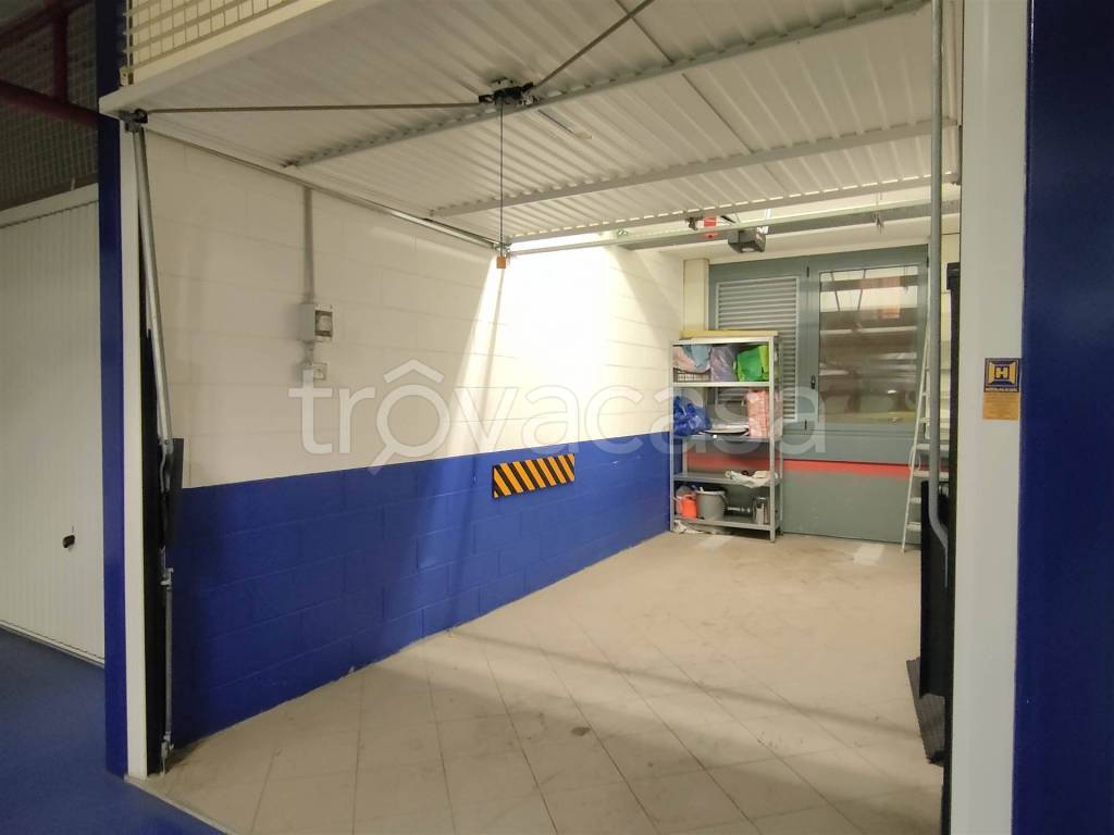 box auto in vendita a Torino in zona San Salvario