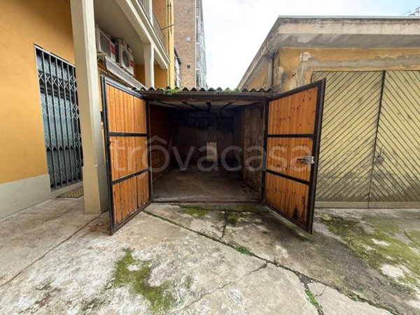 box auto in vendita a Torino in zona Lingotto