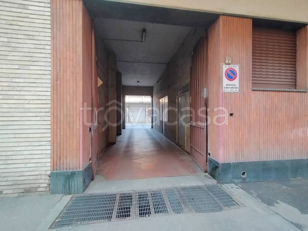 box auto in vendita a Torino in zona Barriera di Milano