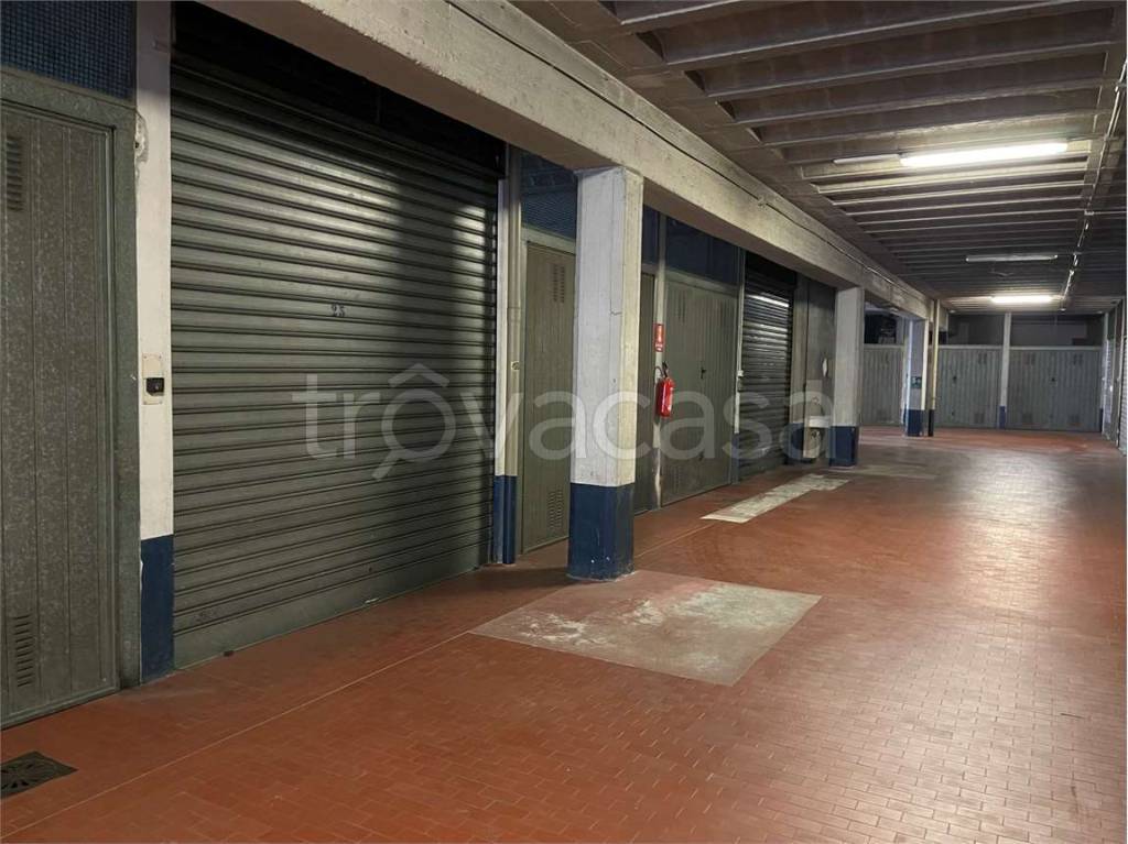 box auto in vendita a Torino in zona Lucento