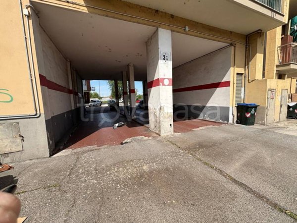 box auto in vendita a Torino in zona Lingotto
