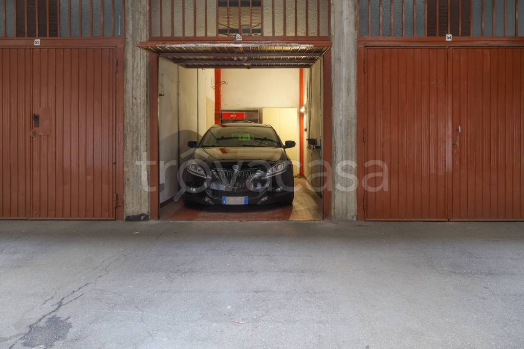 box auto in vendita a Torino in zona Lingotto