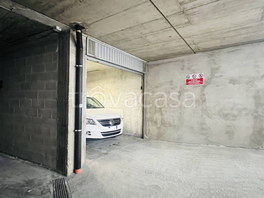 box auto in vendita a Torino in zona Lucento