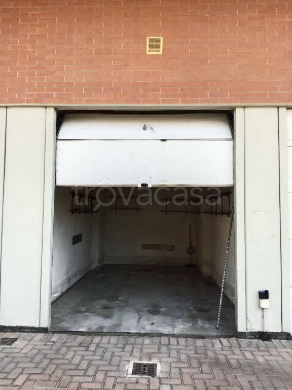 box auto in vendita a Torino in zona Lucento
