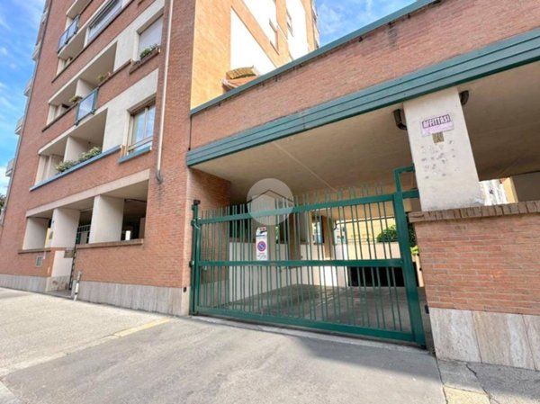 box auto in vendita a Torino in zona Lucento
